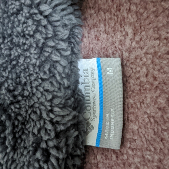 Columbia Cuddly Knit Pullover Sweater Top size Medium NWOTs - Picture 3 of 6